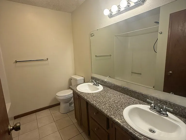 8231 Bayou Fountain Ave — Photo 6