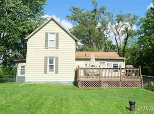 16303 Red Shale Hill Rd, Pekin, IL 61554