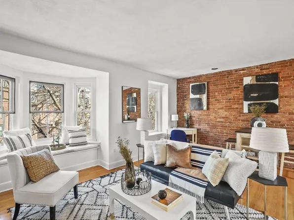 124 Chandler St #Penthouse, Boston, MA 02116