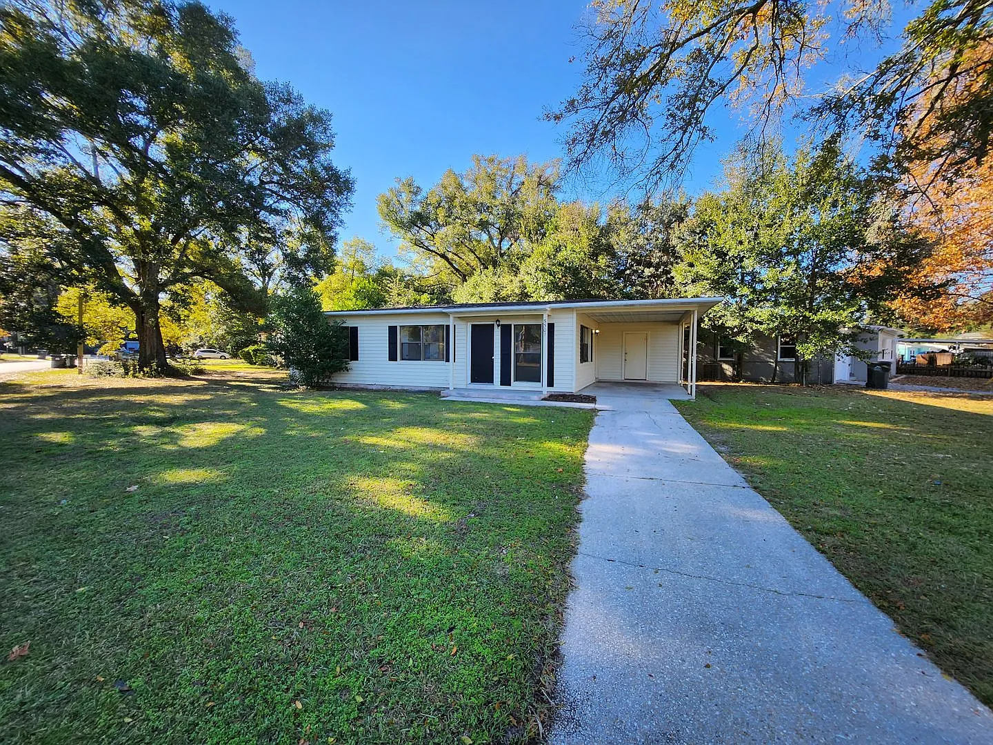 5501 Mayfair Dr. Pensacola, Fl 32506. Move-In Special: Half Off Your First Full Month's Rent! — Photo 3
