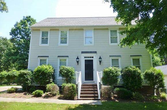 1st image of 557 Rockwood Dr