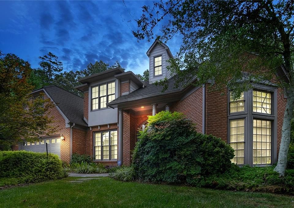 1st image of 1037 Chippendale Trl