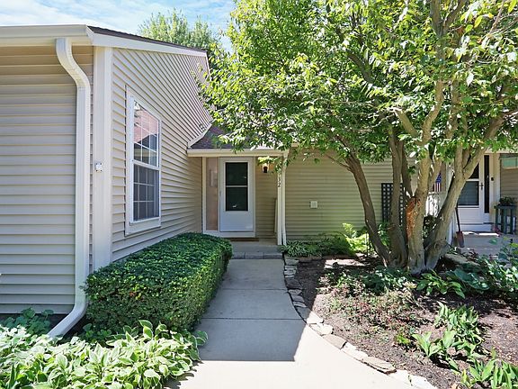 2nd image of 932 Chase Ct