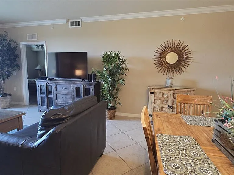 7005 River Hammock Dr #305 — Photo 5