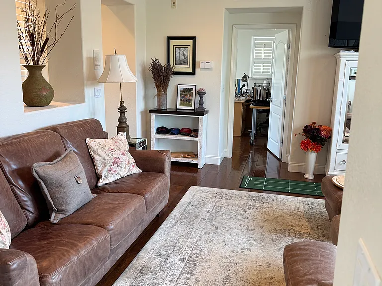 473 Saunders Dr — Photo 4