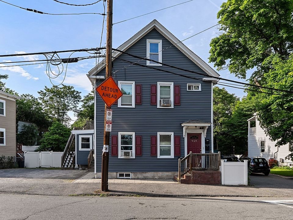 1st image of 969 Canterbury St