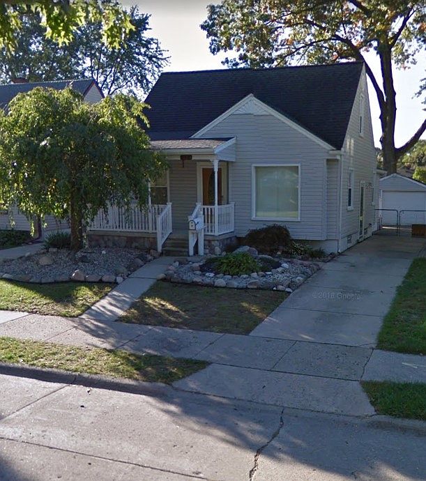 1st image of 24375 Dartmouth St