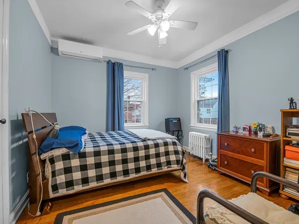 215-18 48th Avenue image 7 of 21