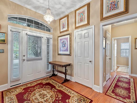 5th image of 3976 Chapel Woods Blvd