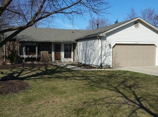 1032 N Ridgewood Ln, Palatine, IL 60067