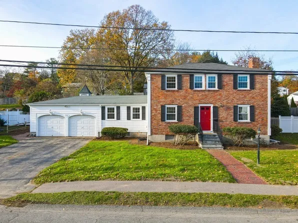 191 Colwell Dr, Dedham, MA 02026