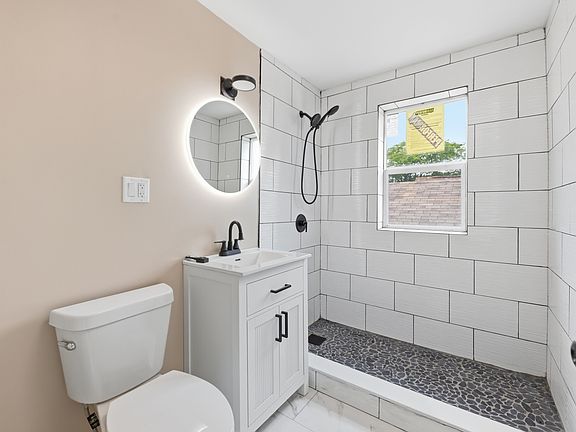 5th image of 3531 W 73rd Pl