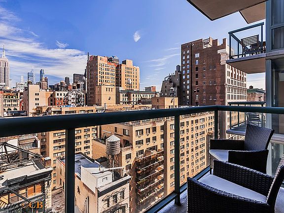 4th image of 22 W 15th St APT 15D