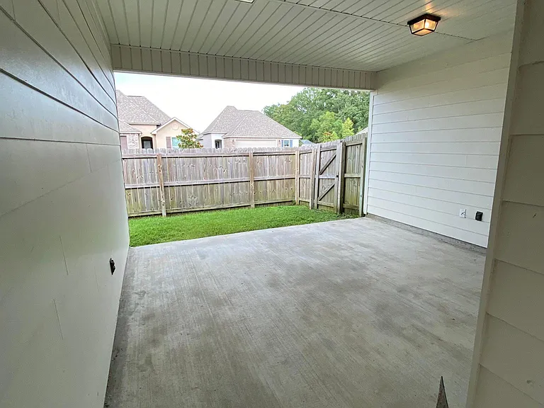 1406 Alouette Dr — Photo 31
