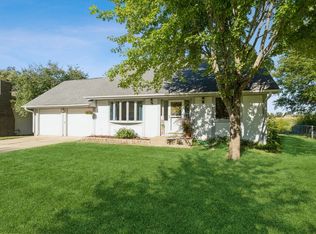 604 Silbury Ct, McHenry, IL 60050