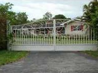 8900 SW 114th St, Miami, FL 33176