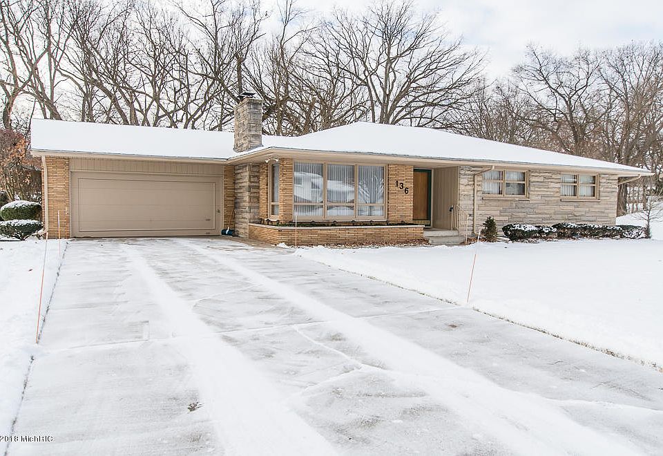 1st image of 136 Pleasantview Dr
