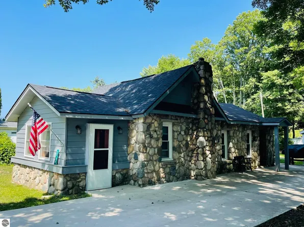 2564 Cherry St, Central Lake, MI 49622