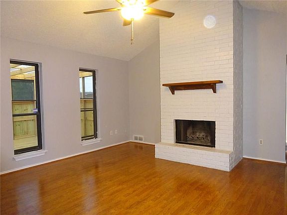 5th image of 216 Apache Dr