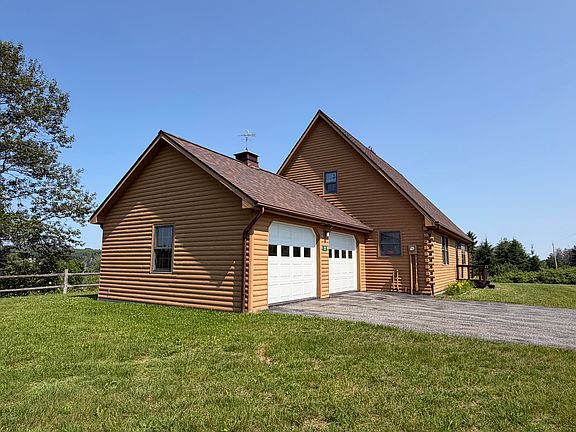 4th image of 272 Hamlin Road