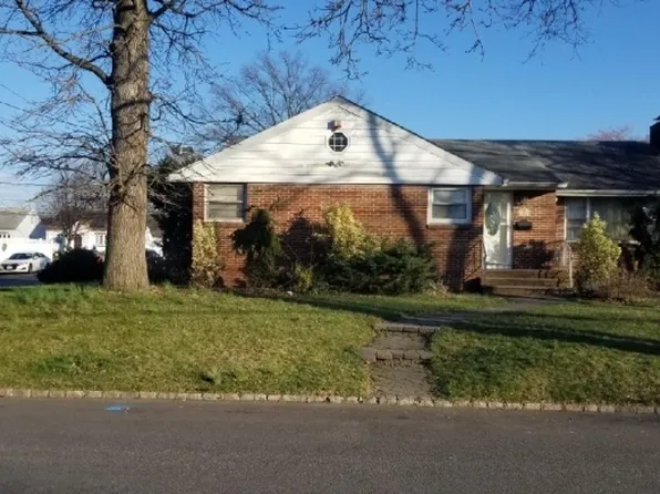 501 Birchwood Rd, Linden City, NJ 07036