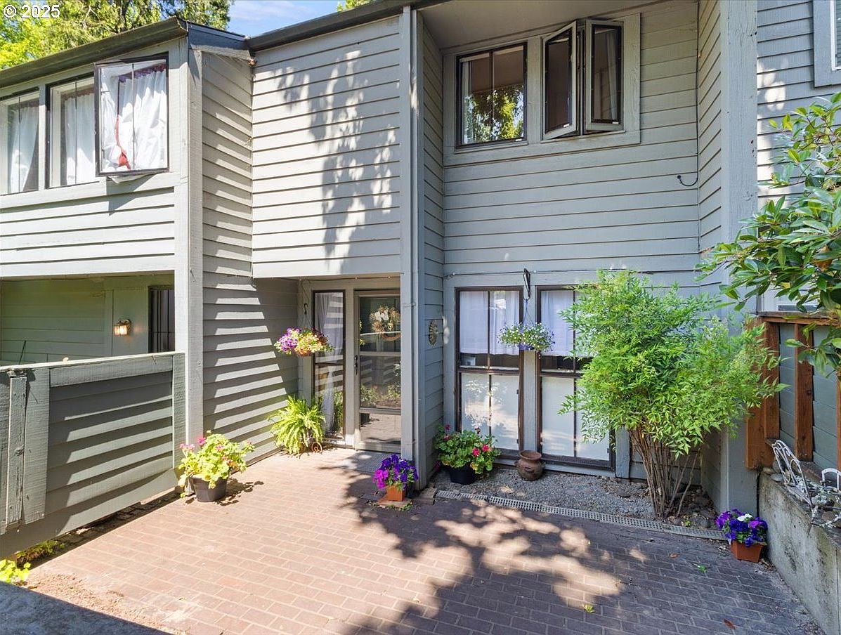 8512 SW Brightfield Cir