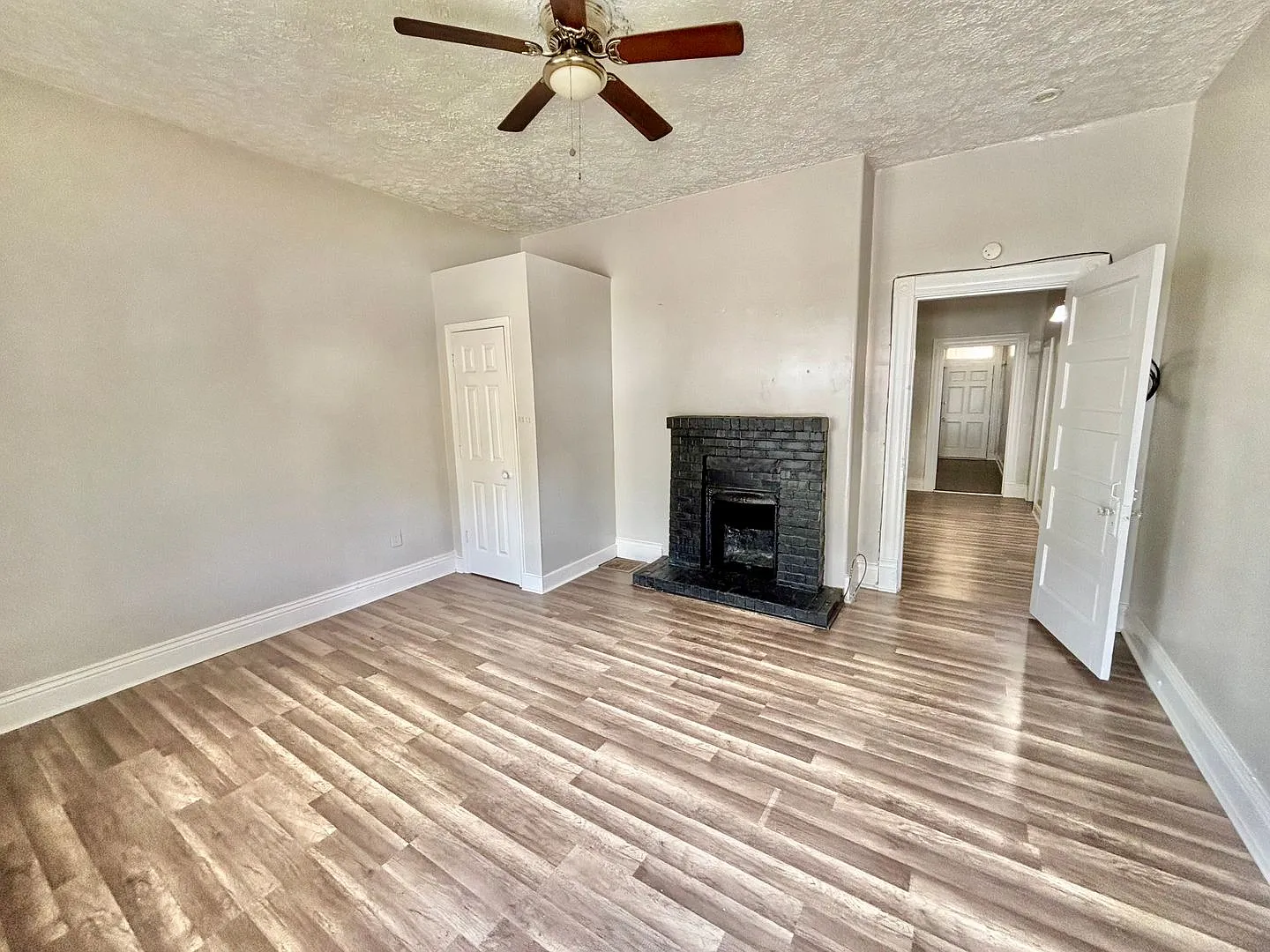 2612 Hale Ave - 2 Bed 1 Bath single family house, Section 8 welcome, Pets OKAY — Photo 2