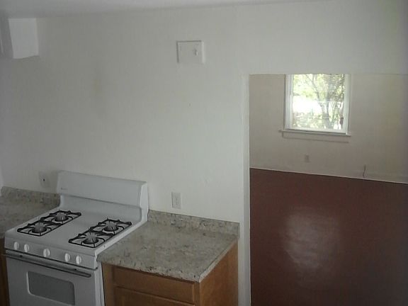5th image of 1000 E Water St #11243706
