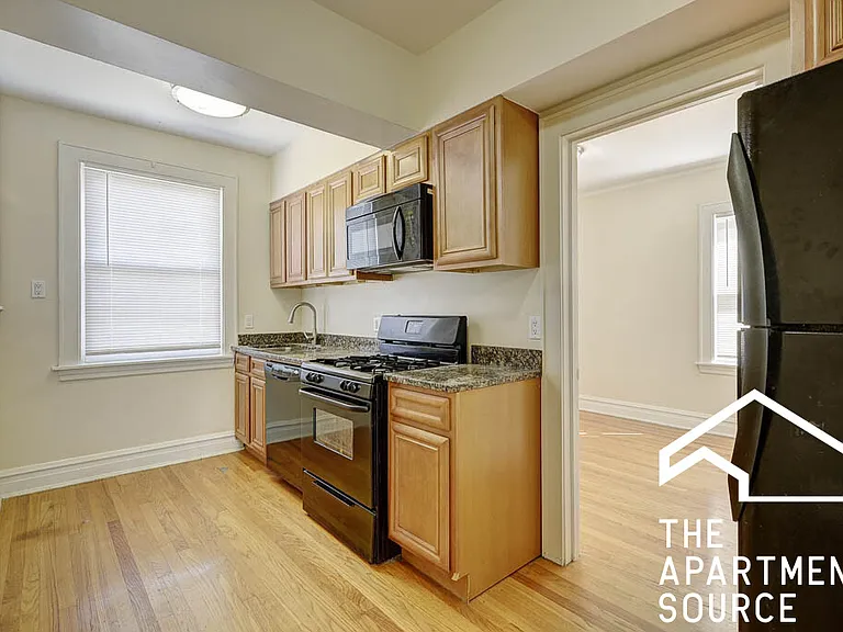 4514 W Wellington Ave #2 — Photo 1