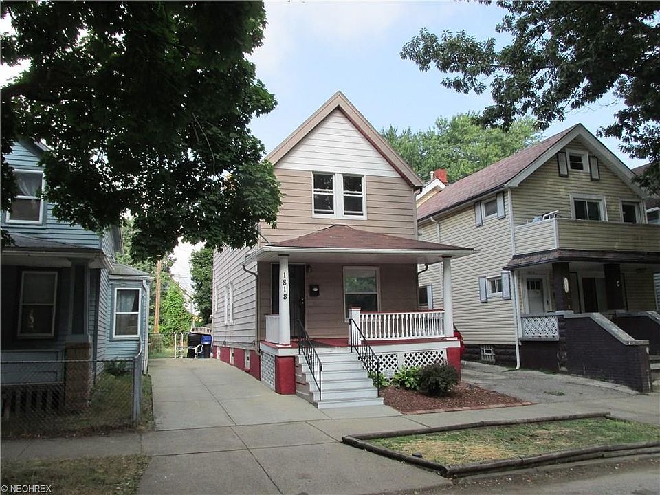 1st image of 1818 W 52nd St