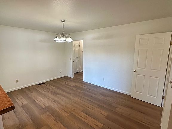 5th image of 16137 Lance Dr