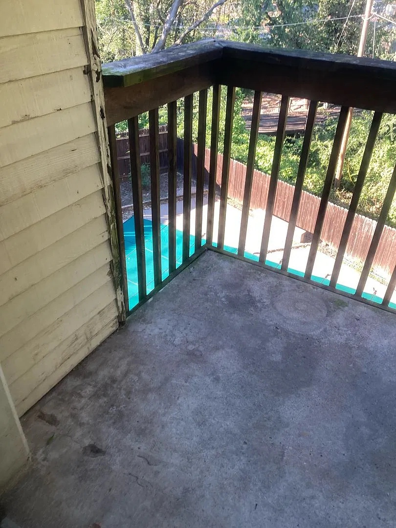 Spacious 1-Bedroom Apartment in Topeka, KS Covered Parking & On-Site Laundry! — Photo 4