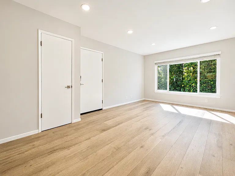 1676 Manning Ave #2 — Photo 7