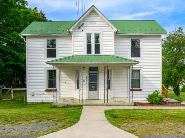 206 Market St, Frankford, WV 24938