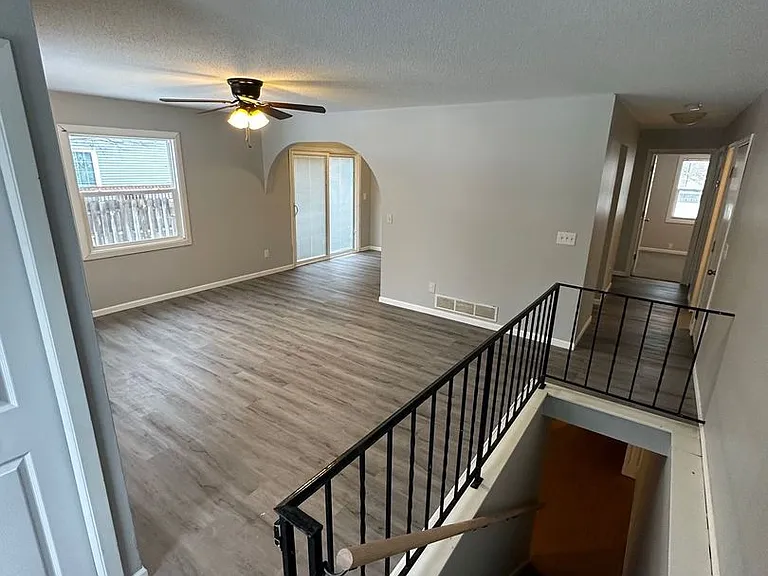 12421 Tyler St NE — Photo 2