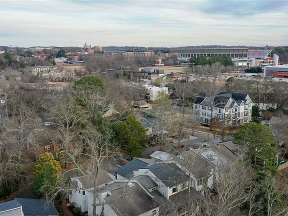 5th image of 117 Houston St