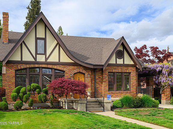 2nd image of 2611 W Yakima Ave