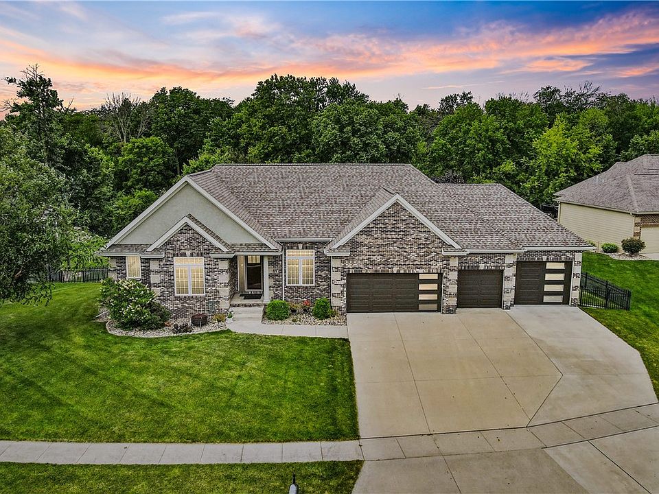 1st image of 4124 NE Hillcrest Ct