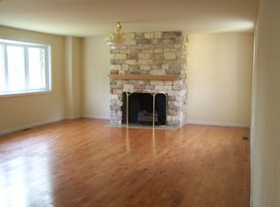 194 Lakeview Ave, Piscataway, NJ 08854