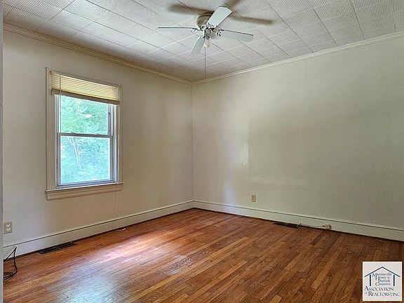 5th image of 1398 W Main St