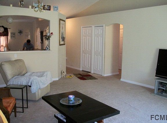 5th image of 16 Pickston Ln