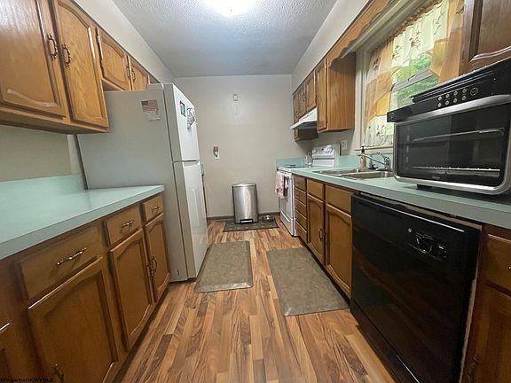 4th image of 260 Shearerwood Dr