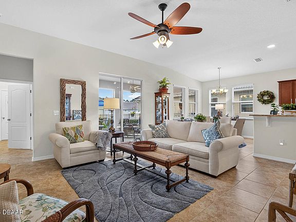 2nd image of 3451 Poneta Ave