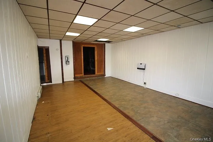 325 N Main St — Photo 2