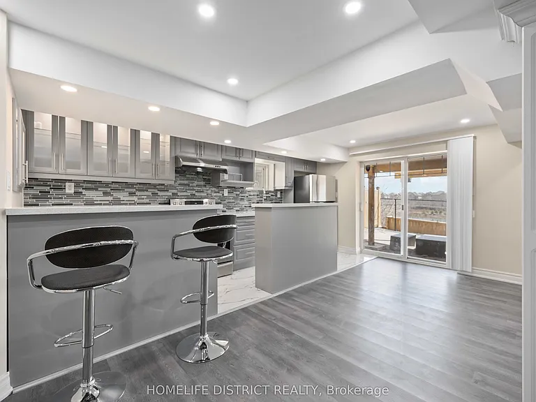 7 Mosely Cres — Photo 12