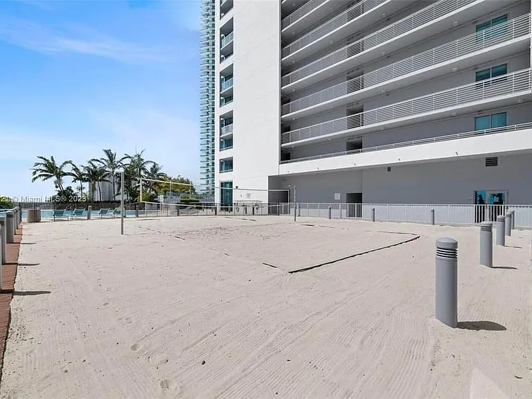 888 Biscayne Blvd #2502 — Photo 14