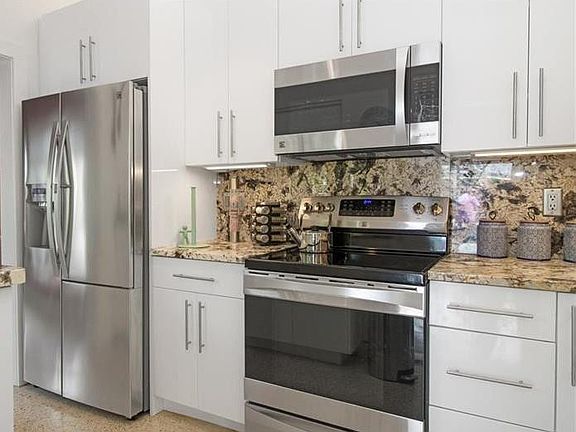 2nd image of 1412 NE 18th Avenue