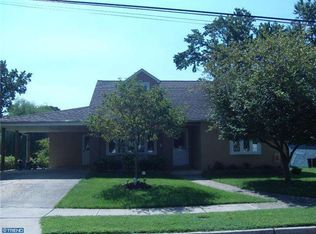 208 Lake Dr, Bellmawr, NJ 08031