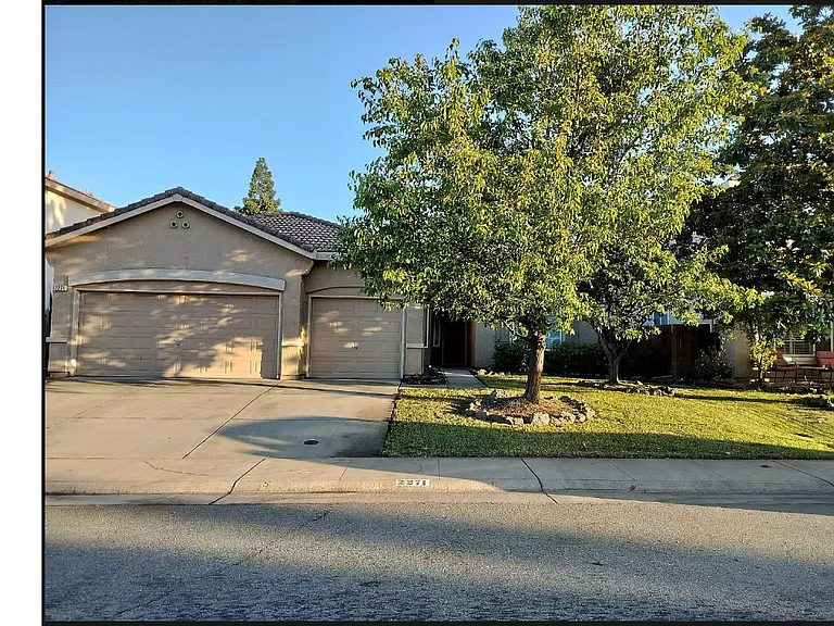 2271 Celtic Dr — Photo 1