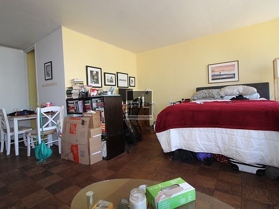 5th image of 330 E 33rd St APT 16E